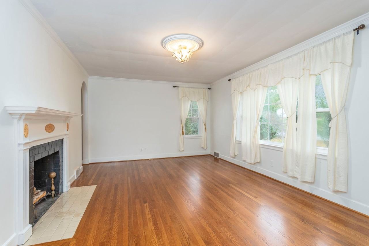 16 Lorraine Ave - Photo 6 of 24