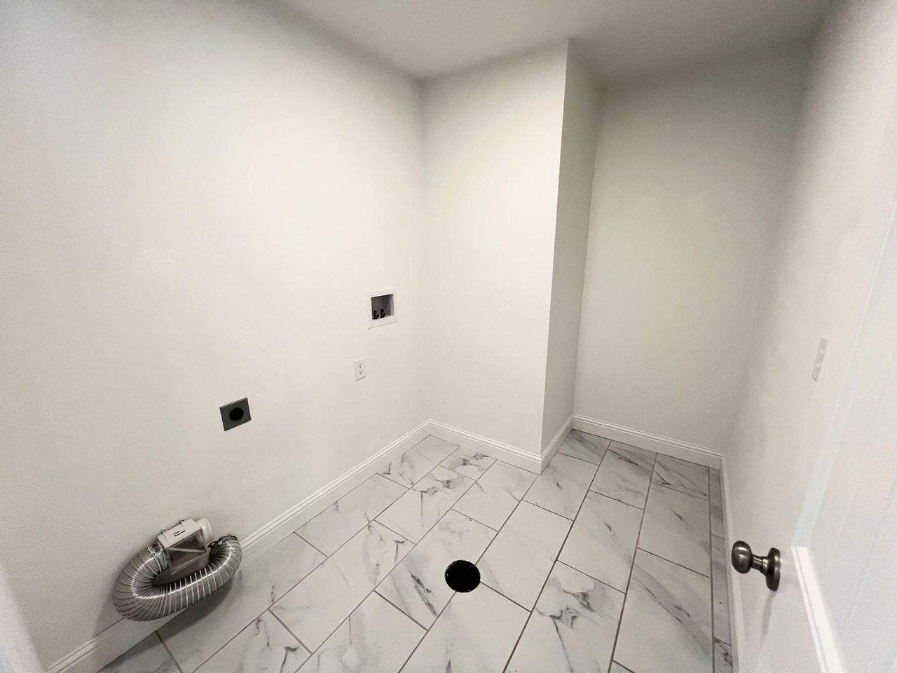 163 Zeigenbein Cir - Photo 5 of 14