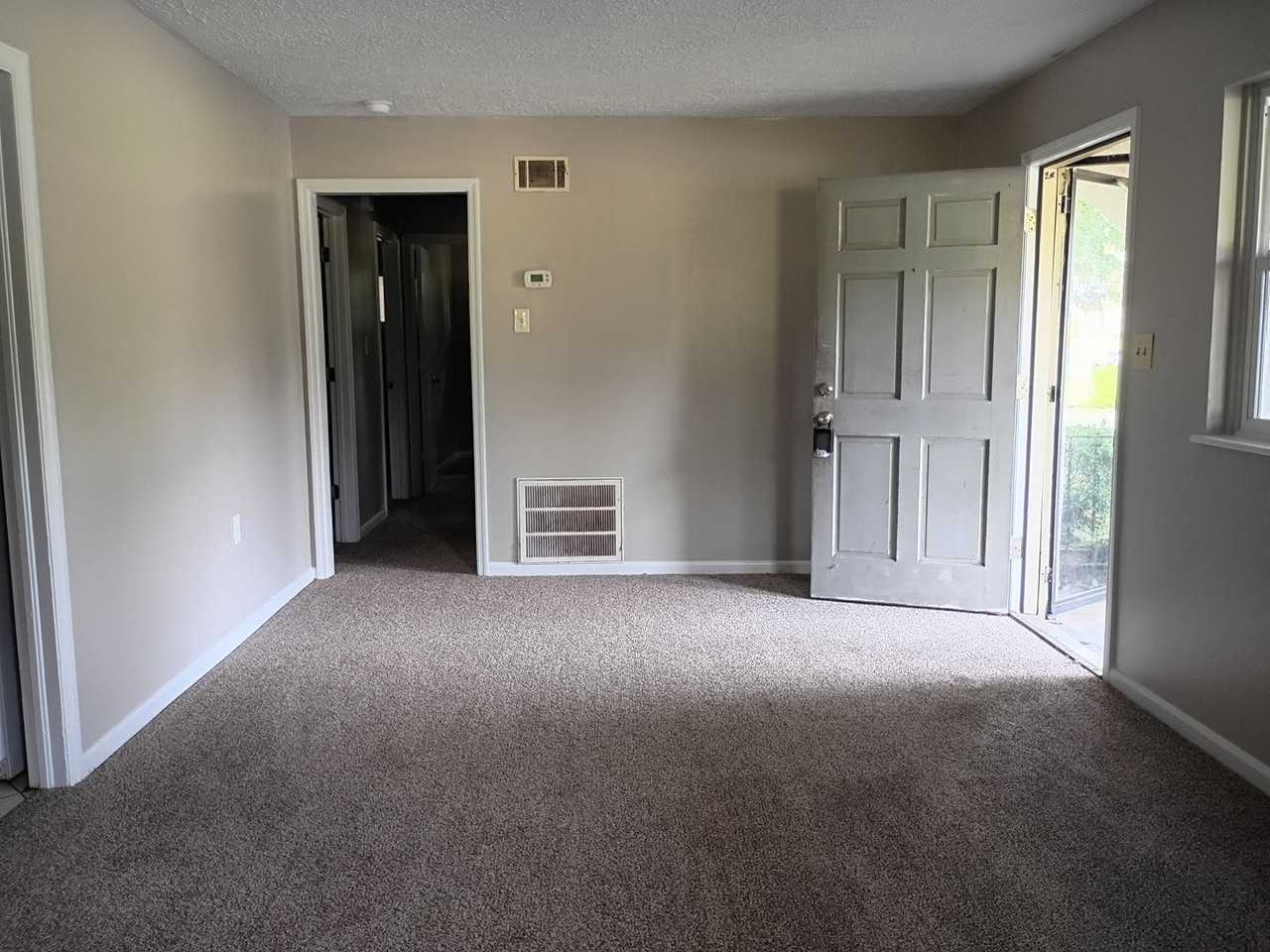 1802 E 58th St - Photo 2 of 15