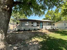 3308 S Saint Paul Ave - Photo 1 of 1