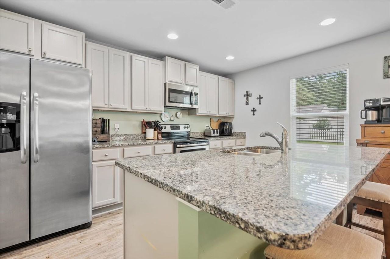 4 Gardenia Dr - Photo 6 of 50
