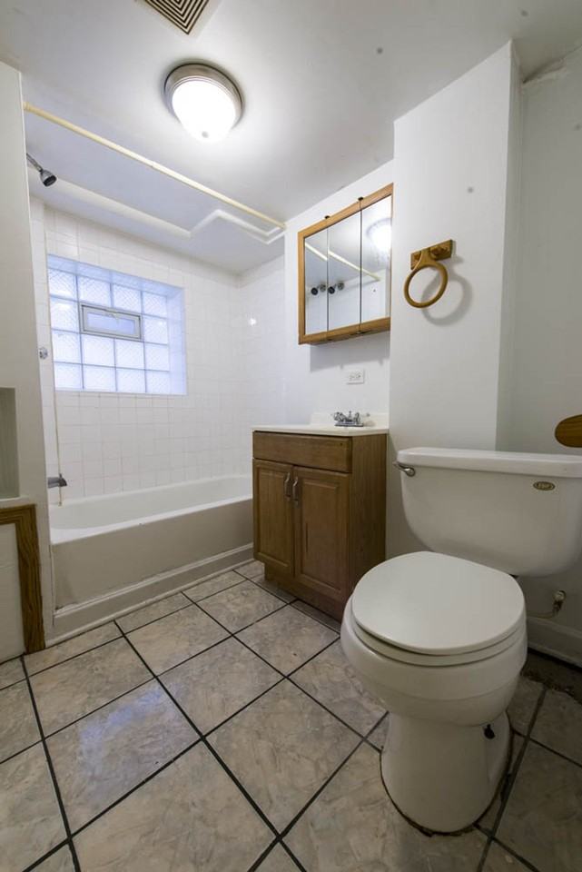6210 S Whipple - Photo 2 of 11
