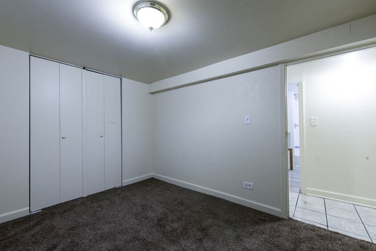 6210 S Whipple - Photo 4 of 11