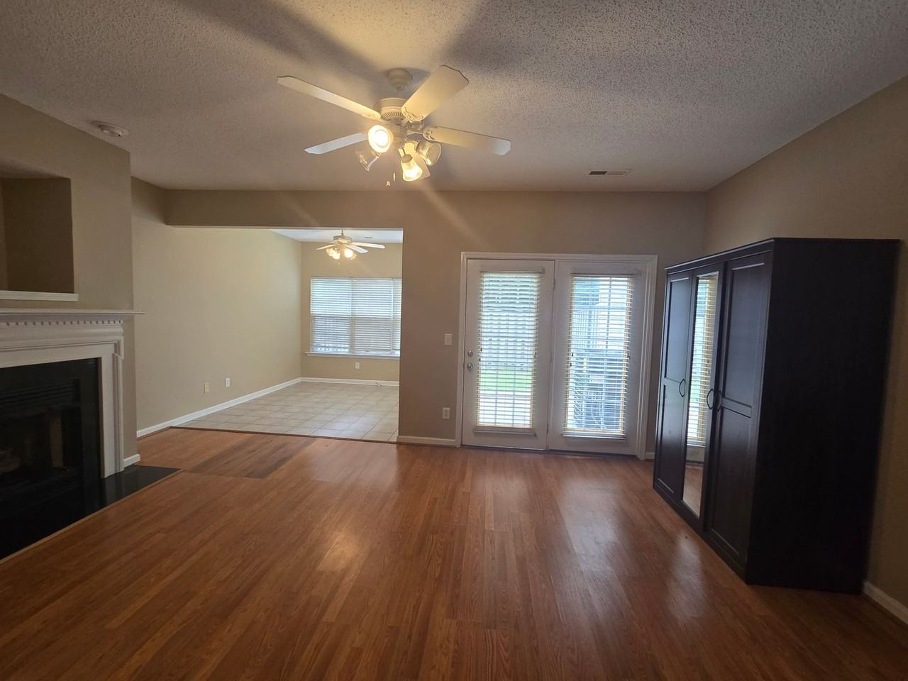 210 Brittany Way - Photo 7 of 26