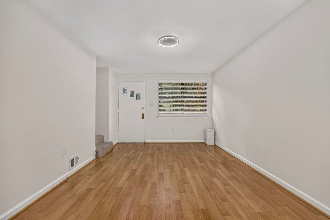 62 Faris Cir - Photo 2 of 21