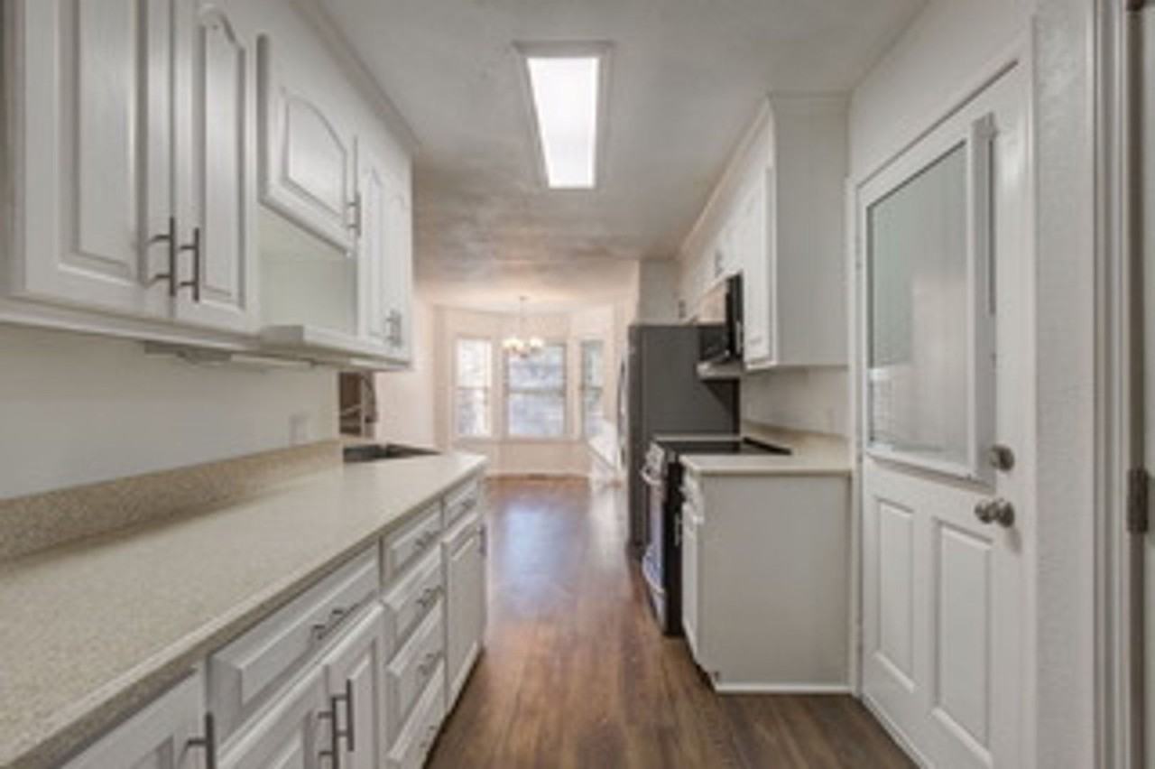 212 Running Deer Dr - Photo 6 of 21