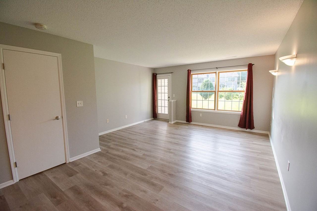 3046 River Falls Rd Nw - Photo 3 of 17