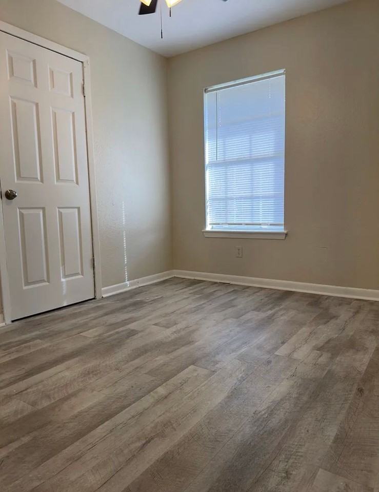 214 Guidry Rd - Photo 6 of 8