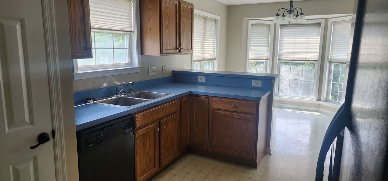 9810 Cannonball Ct - Photo 2 of 21
