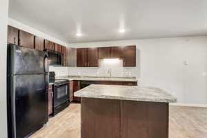featured image of 201 Holmes St E #308
