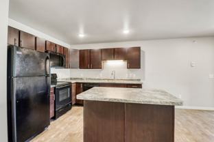 201 Holmes St E #308 - Photo 1 of 1