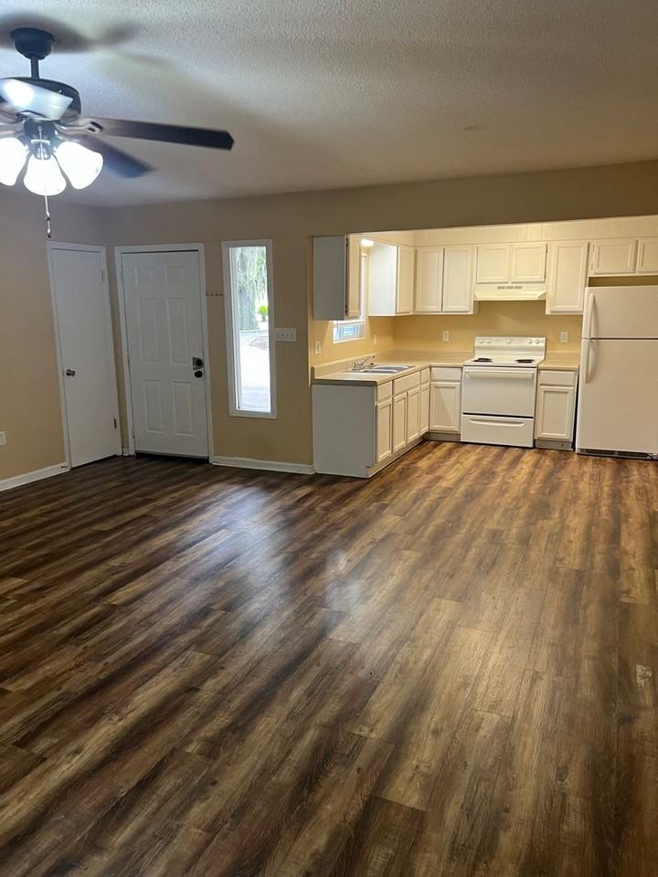 131 Cherokee Cir - Photo 5 of 15