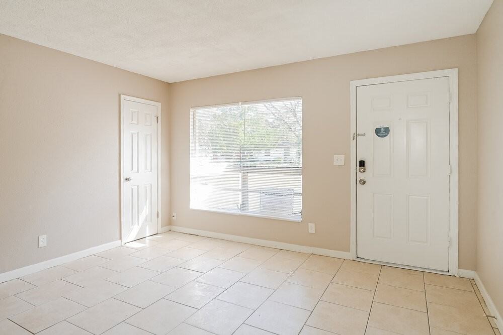 417 Hayton Ave - Photo 5 of 16