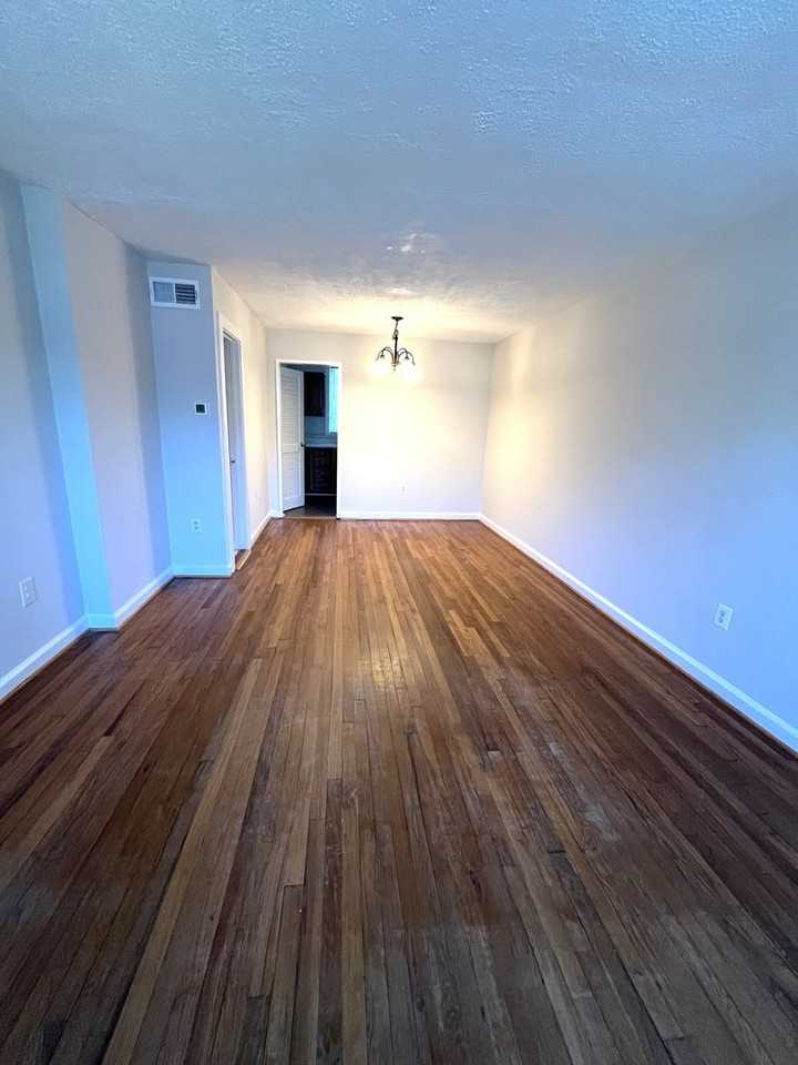 133 W Reed Ave - Photo 3 of 13