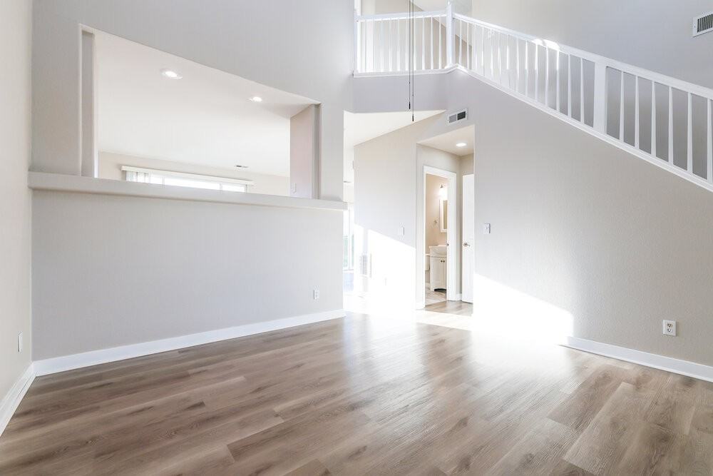 24762 E Wyoming Cir - Photo 6 of 18