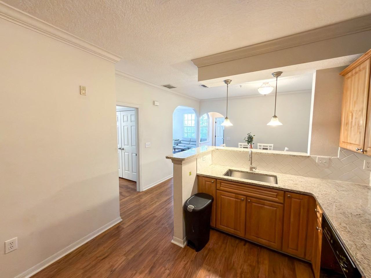 1257 Sw 9th Rd - Photo 3 of 27