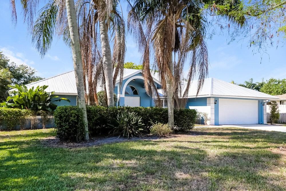 13789 Geranium Pl - Photo 4 of 16
