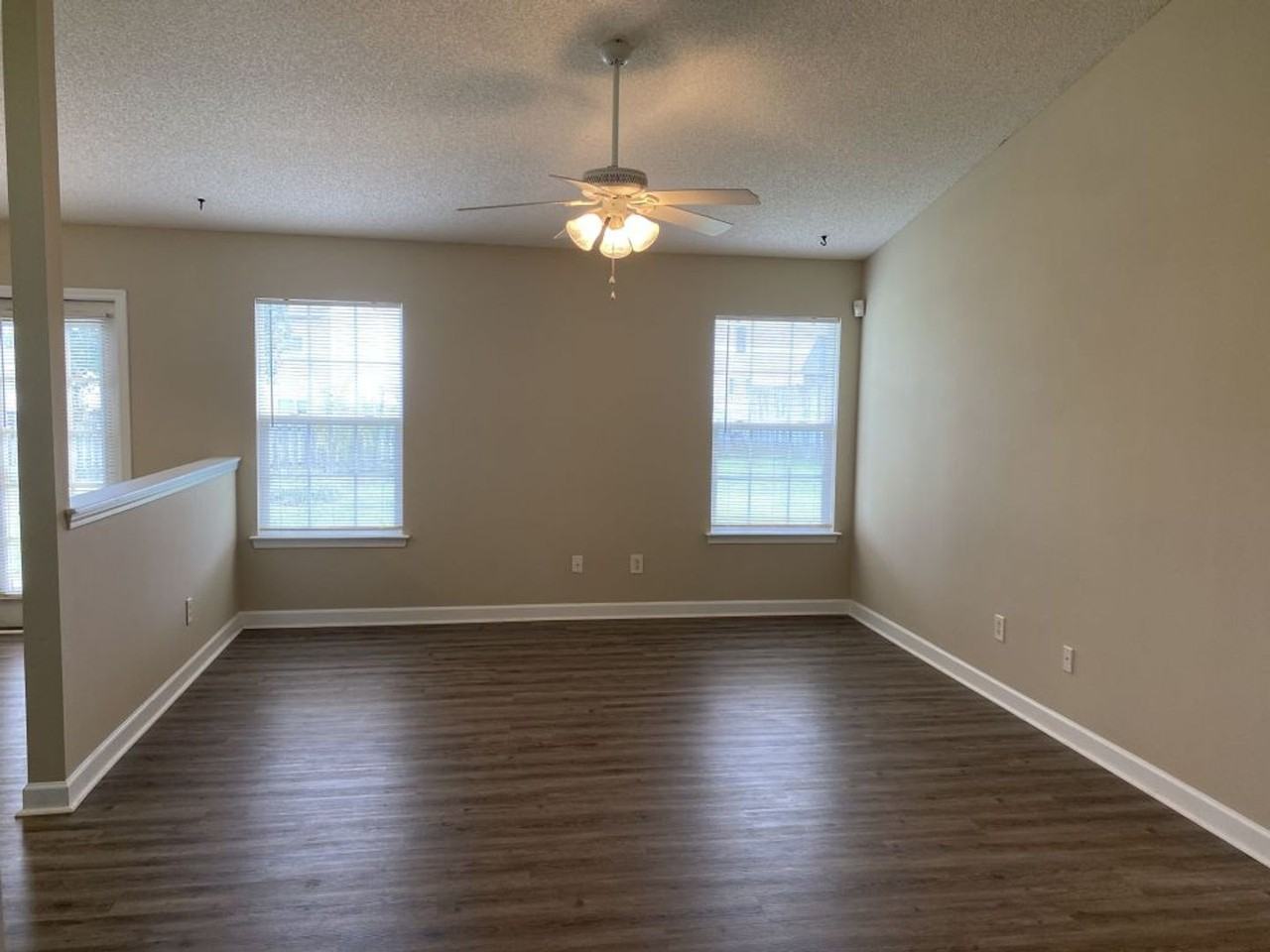 4924 Aldersbrook Dr - Photo 4 of 24
