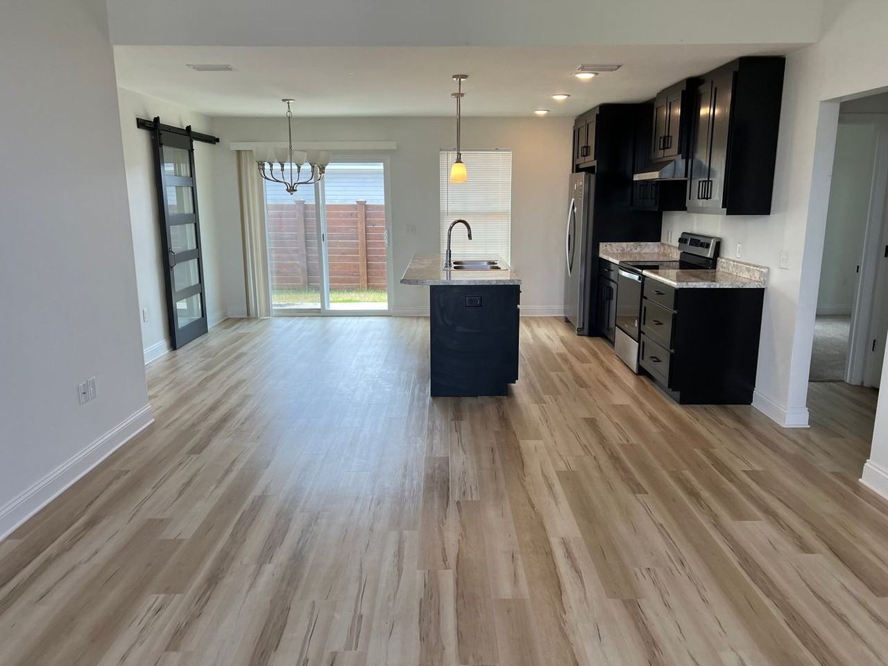 3218 Douglas Rd - Photo 2 of 4