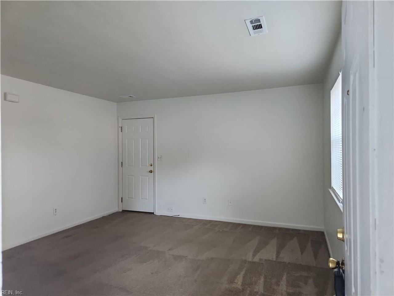 6045 Bradford Dr - Photo 2 of 33