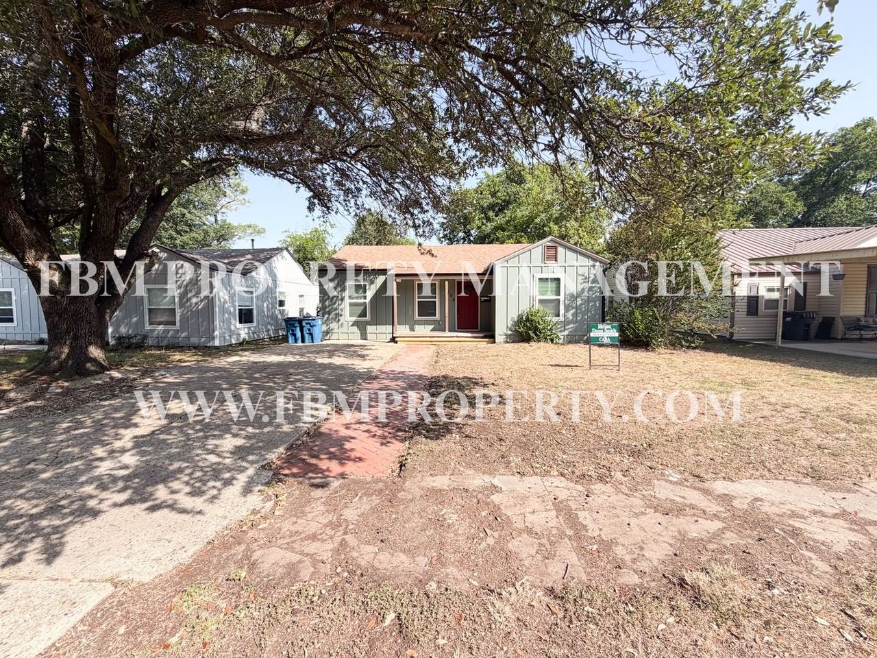 1606 Cherry Ave - Photo 2 of 19