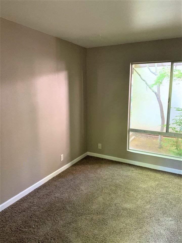 2769 White Ave. - Photo 3 of 29