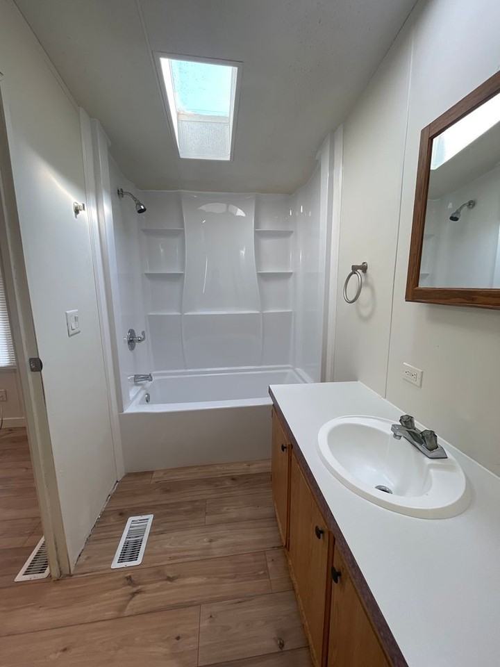333 N Meldrum St #3 - Photo 6 of 12
