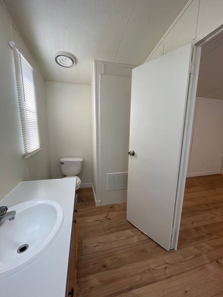 333 N Meldrum St #3 - Photo 7 of 12