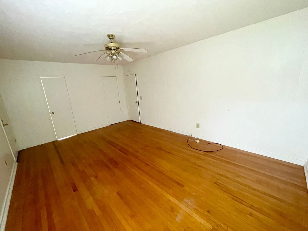 410 410 E Gov St - Photo 5 of 11