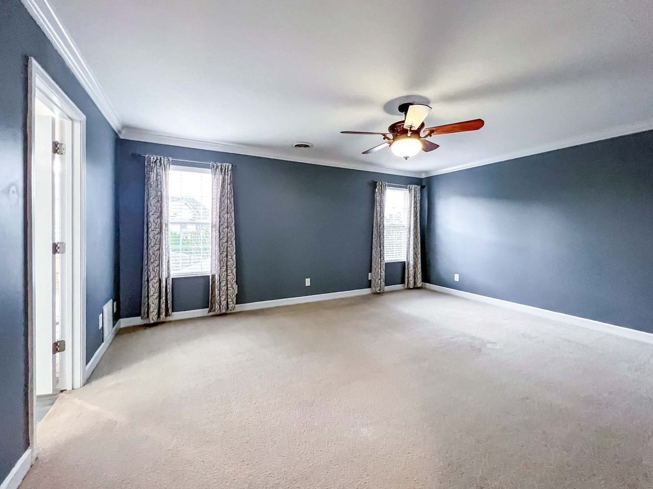 10309 Red Water Ln - Photo 4 of 24