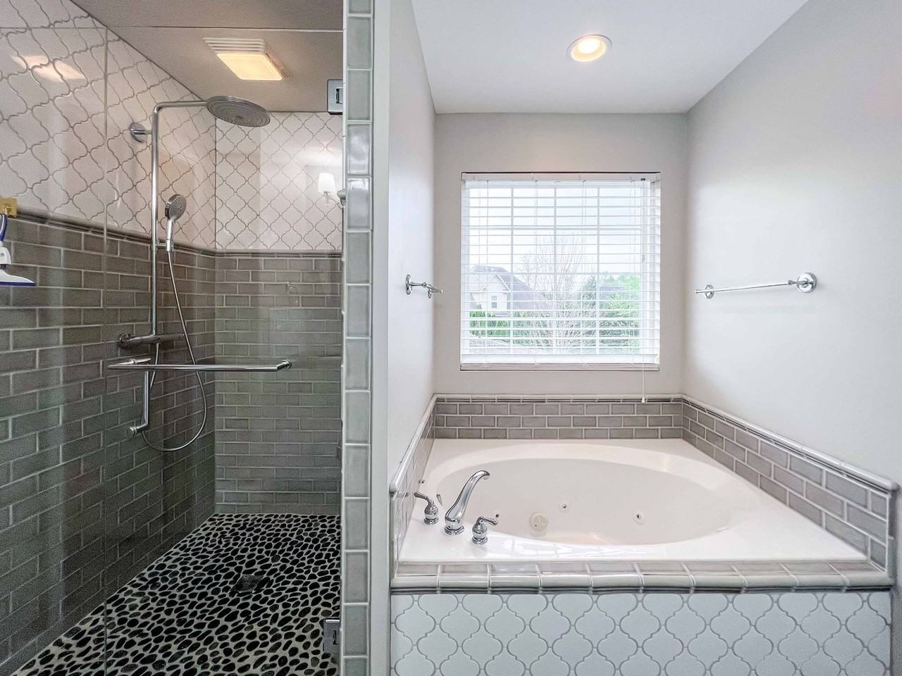 10309 Red Water Ln - Photo 6 of 24