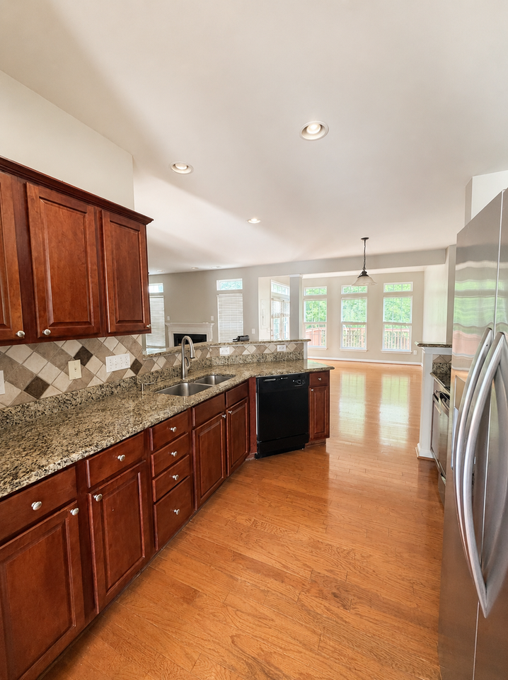 6000 Boathouse Ln #C1 - Photo 4 of 11
