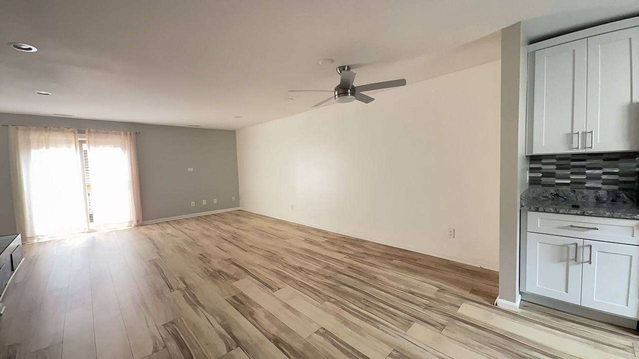 3188 E Ocean View Ave #18 - Photo 6 of 12