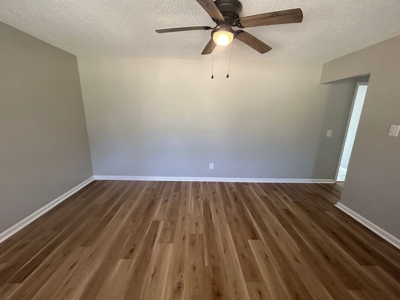 3728 Baywater Dr - Photo 6 of 25