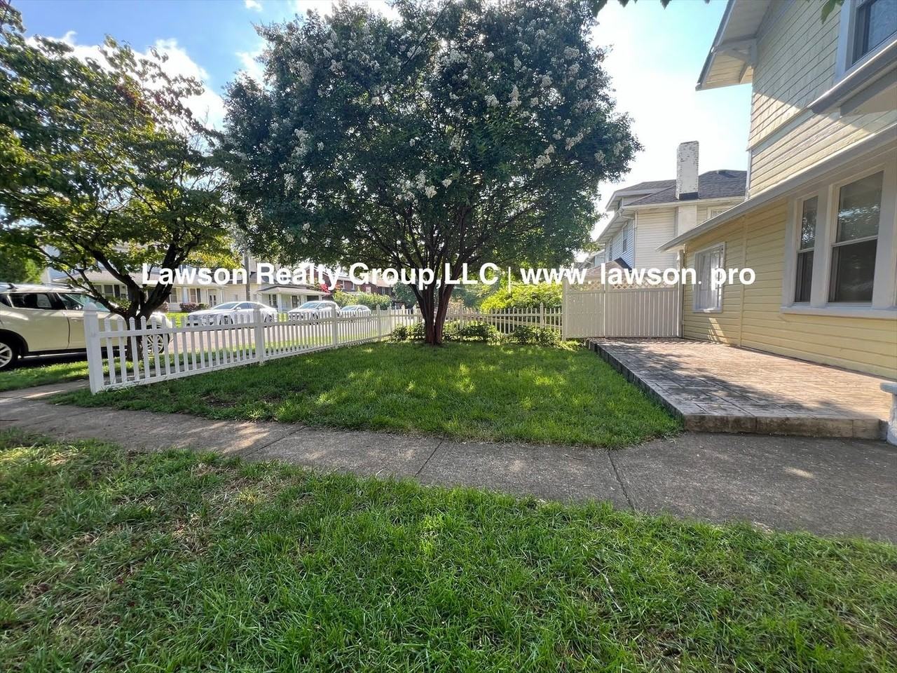2148 Berkley Ave Sw - Photo 5 of 50