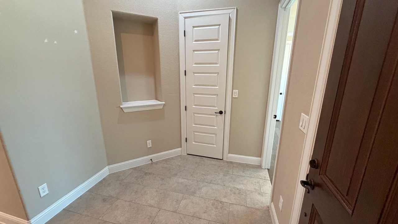 1509 Highland Ridge Rd - Photo 2 of 28