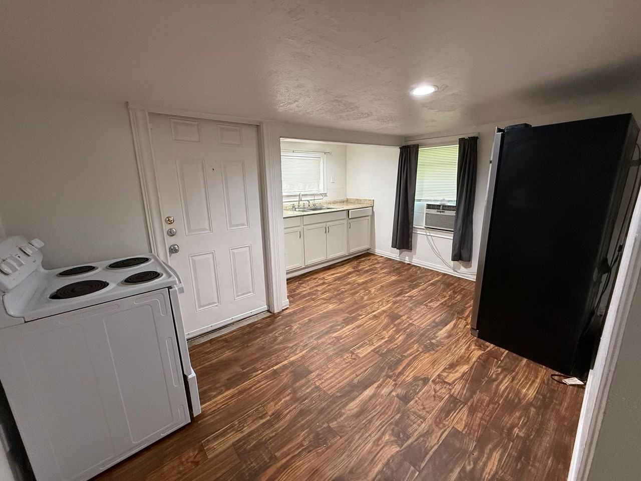 1814 Aransas Ave #2 - Photo 2 of 5
