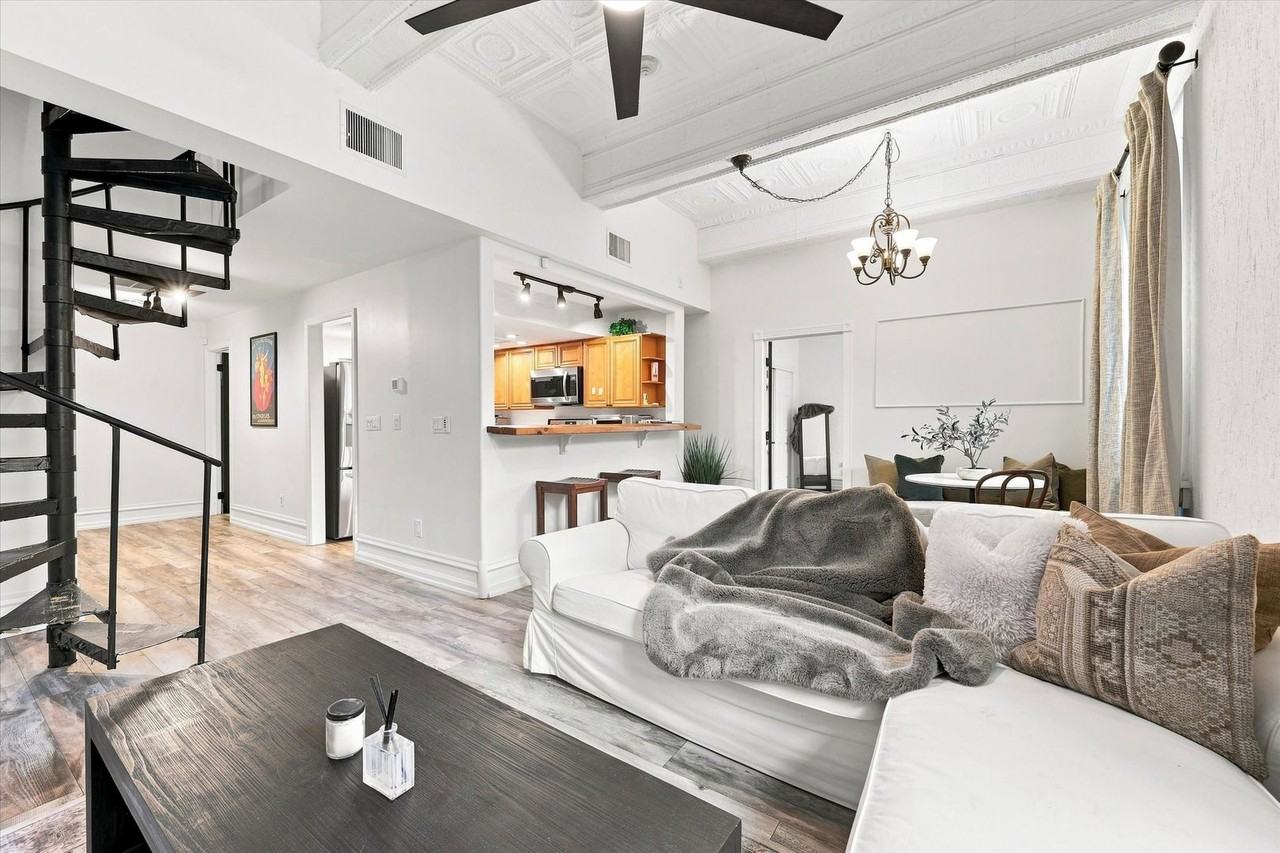2400 Baynard Blvd - Photo 3 of 15