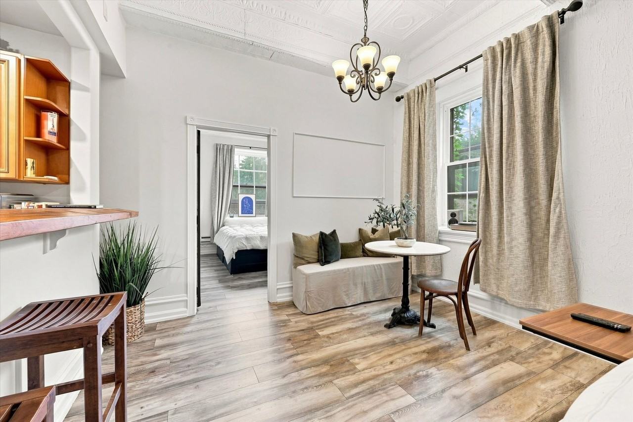 2400 Baynard Blvd - Photo 5 of 15