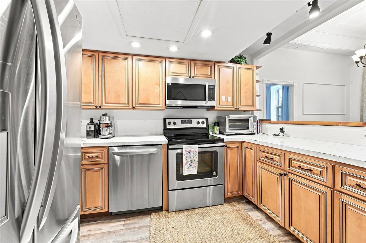 2400 Baynard Blvd - Photo 6 of 15