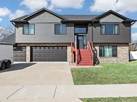 featured image of 901 David Dr