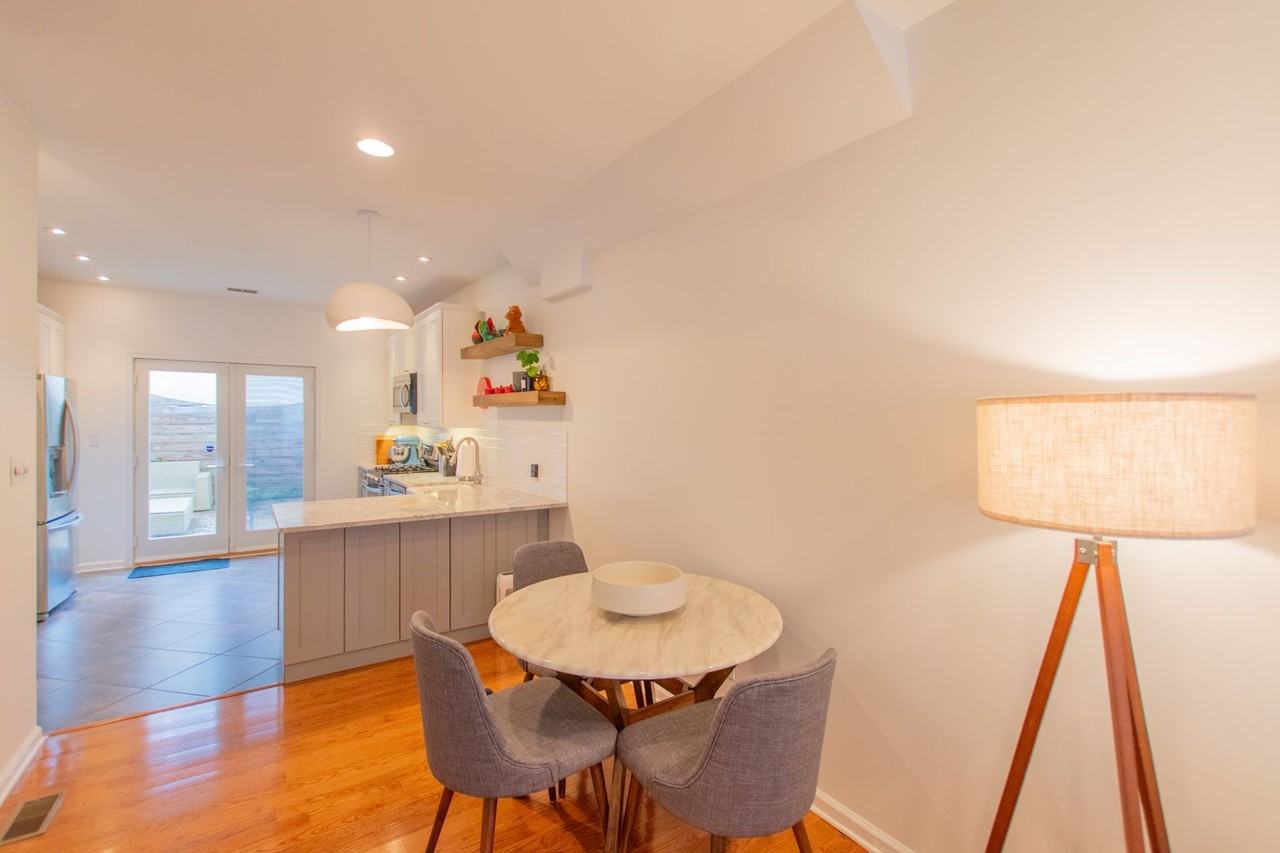 2207 Kimball St - Photo 4 of 32
