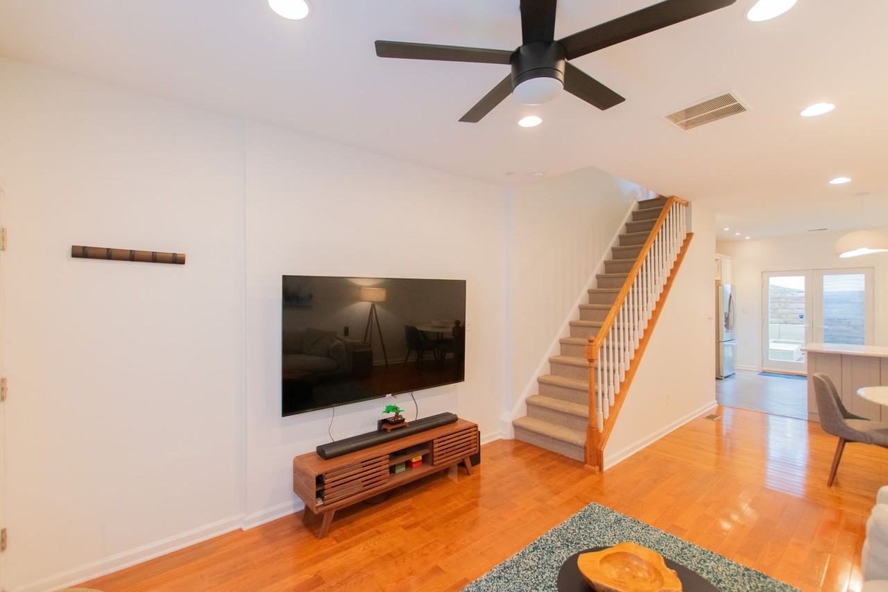 2207 Kimball St - Photo 7 of 32