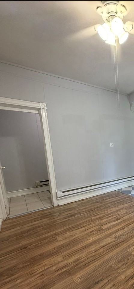 1713 W Tioga St - Photo 3 of 5