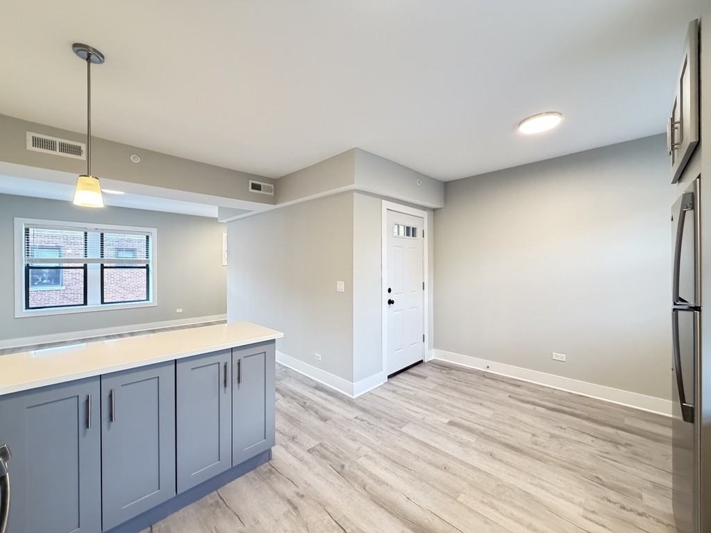 1133 Oak Ave #3E - Photo 7 of 21
