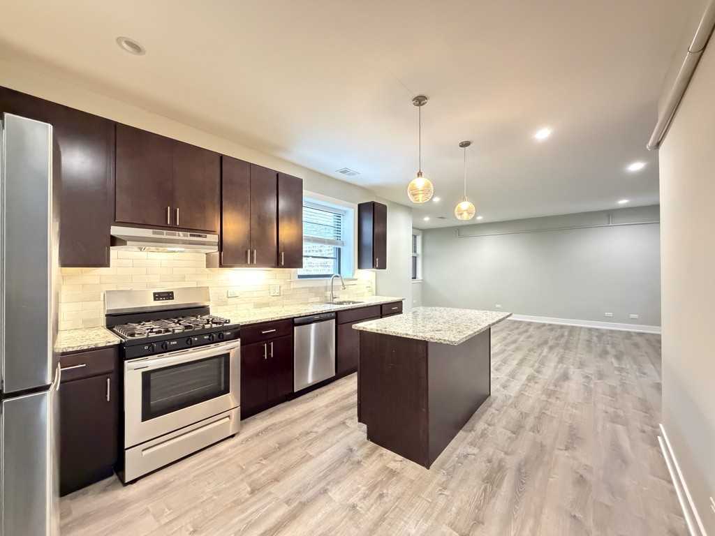 1144 Maple Ave #2 - Photo 4 of 21