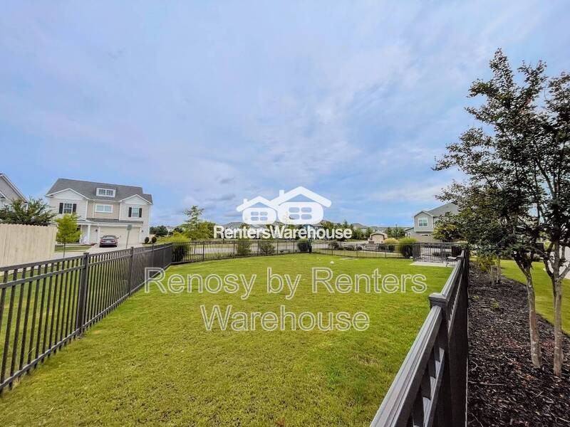 1713 Dresdon Ln - Photo 3 of 34