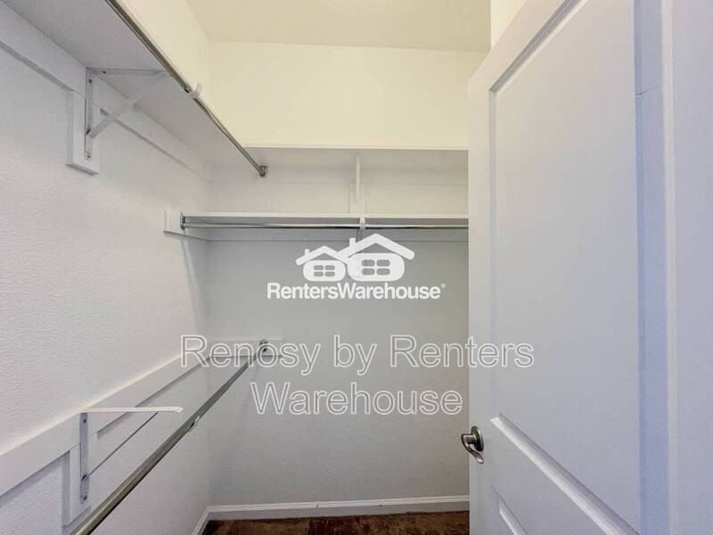 1713 Dresdon Ln - Photo 4 of 34