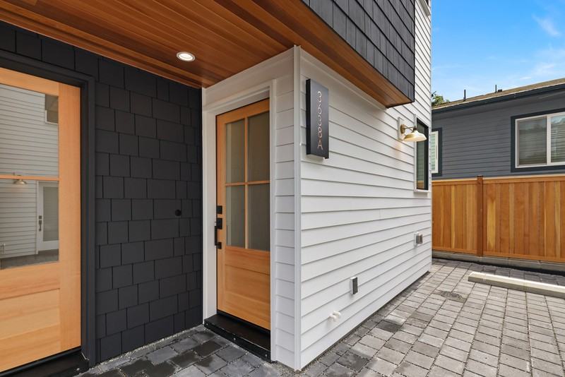 3638 Greenwood Ave N #A - Photo 2 of 23