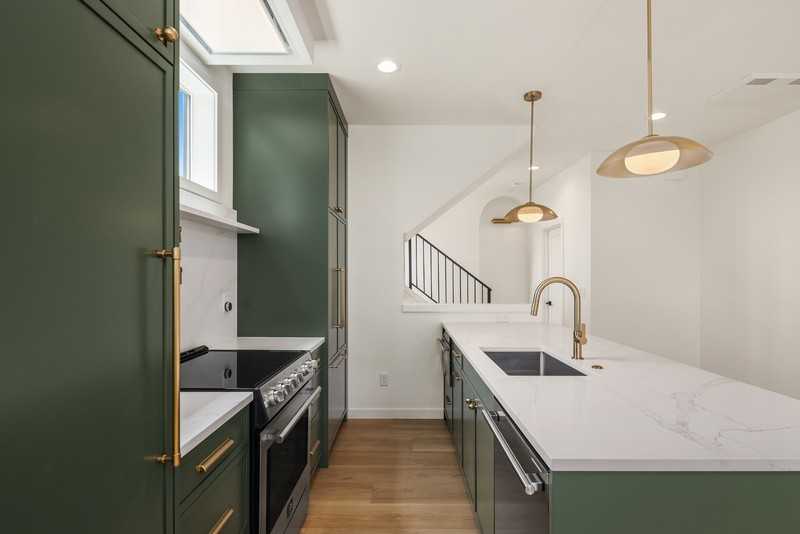 3638 Greenwood Ave N #A - Photo 7 of 23